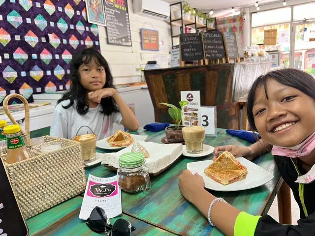 Wacky Jacky's Bali & WJ's Coffee Shop