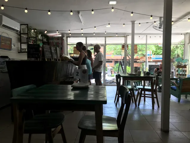 Wacky Jacky's Bali & WJ's Coffee Shop