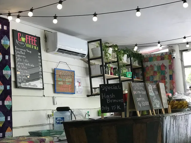 Wacky Jacky's Bali & WJ's Coffee Shop