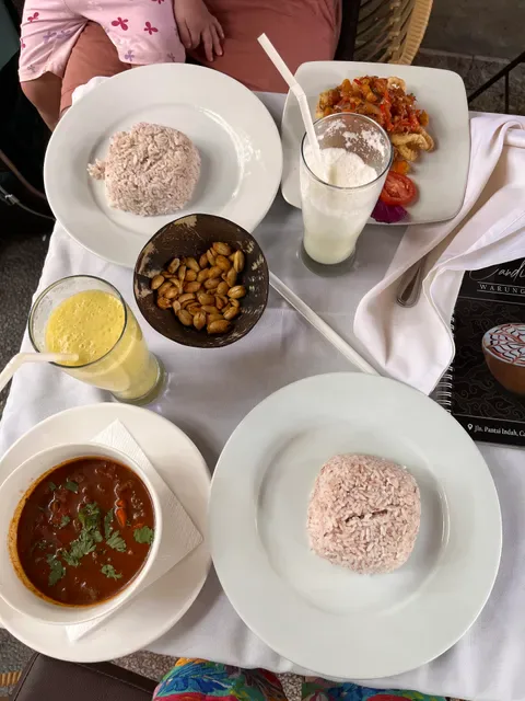 Warung Candidasa Moka