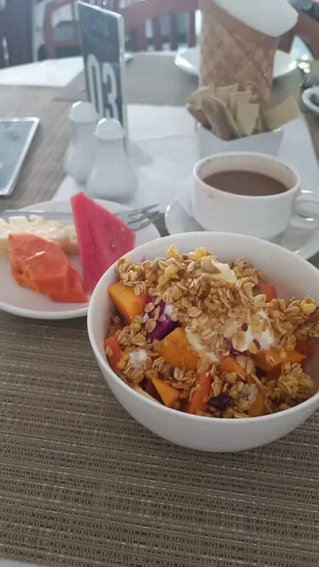 Warung Candidasa Moka