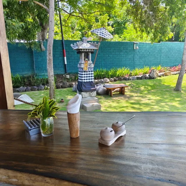 Warung Chic