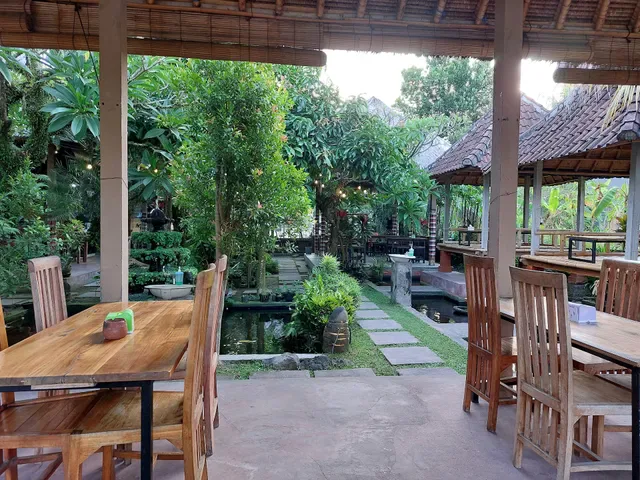 Warung Lesehan Mina Carik