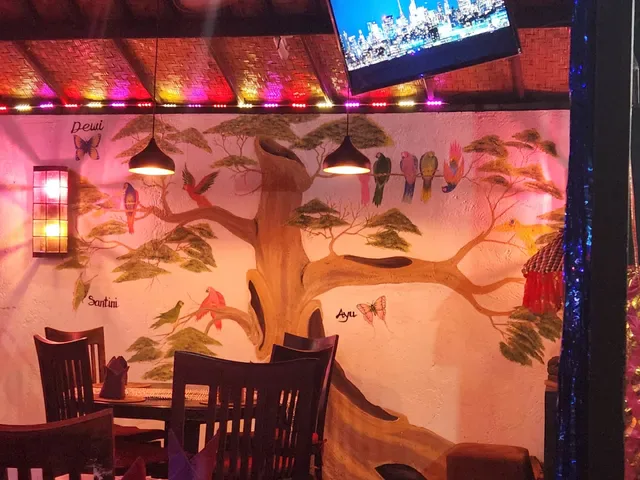 You & Me Lounge Bar