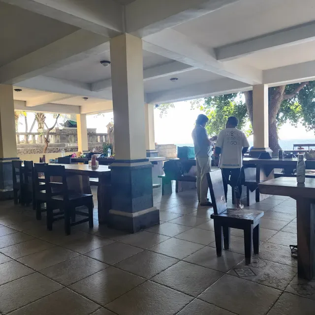Puri Madha Dive Resort