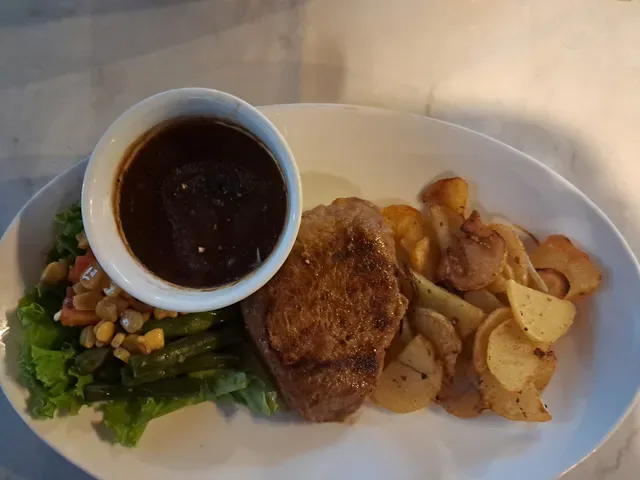 La Cabaña Restaurant, Pizza and Cocktail Bar - By Absolute Scuba Bali Padangbai