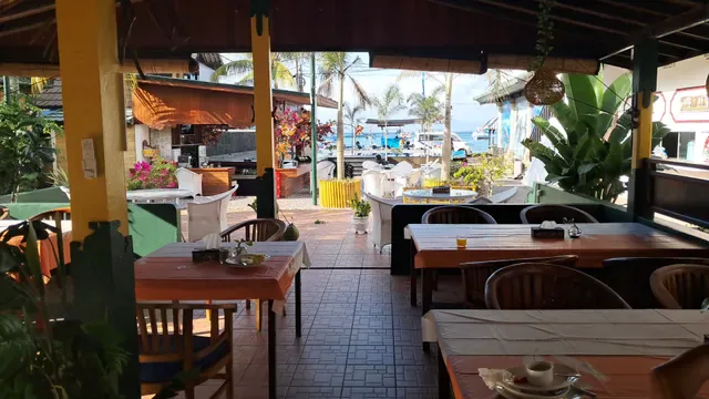 La Cabaña Restaurant, Pizza and Cocktail Bar - By Absolute Scuba Bali Padangbai