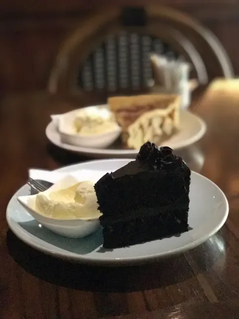 Loaf Candidasa Cafe