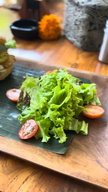 Oketo Cafe & Restaurant