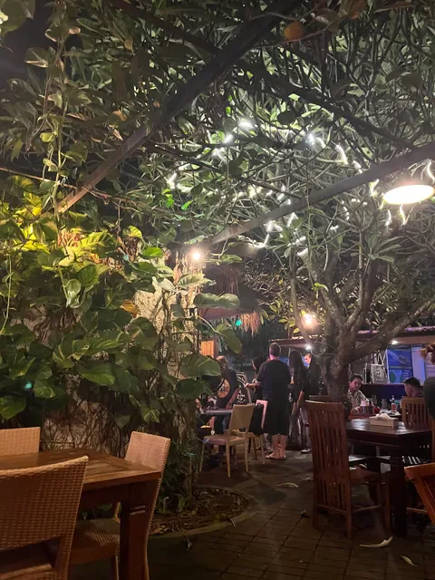 Omang Omang Bar And Diner.