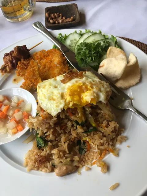 Warung B,tok