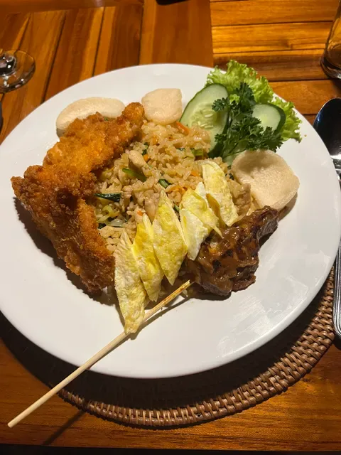 Warung B,tok