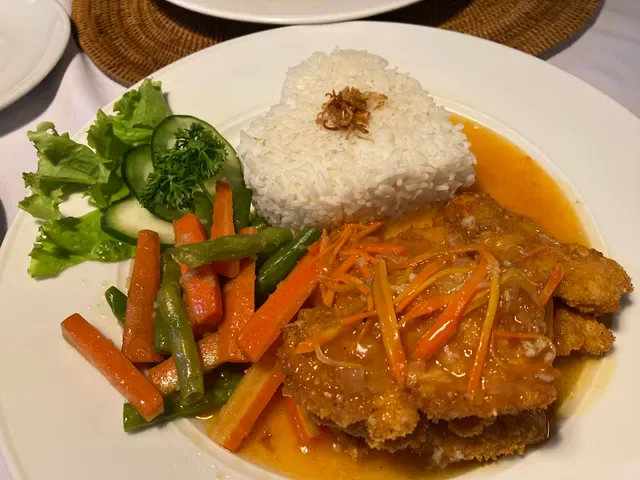 Warung B,tok