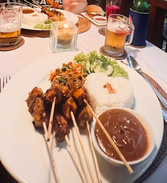 Warung B,tok