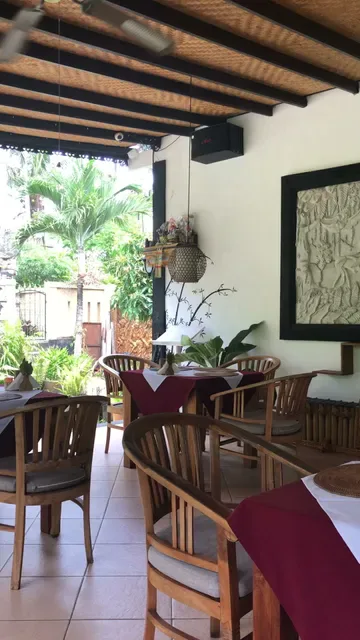 Warung B,tok
