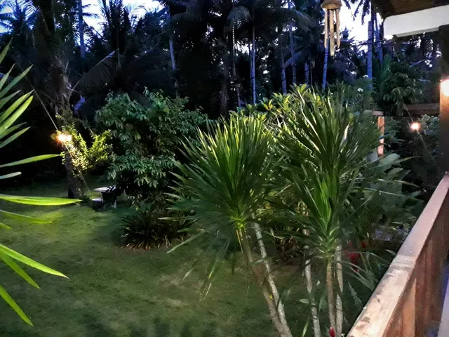 Warung B,tok