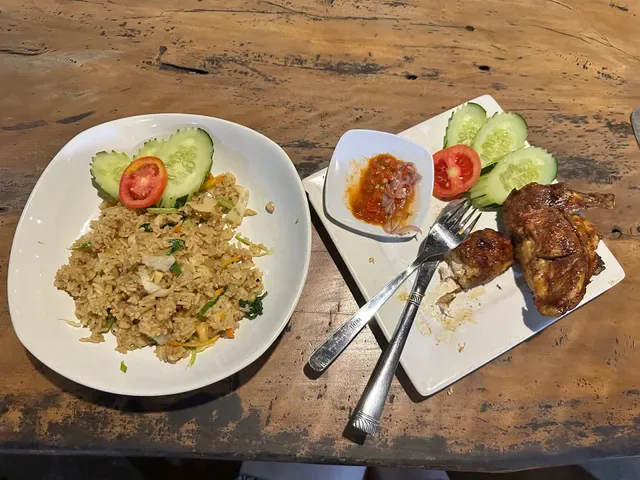 Warung Mina Candidasa