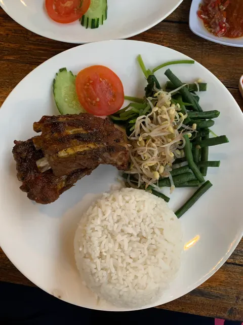 Warung Mina Candidasa