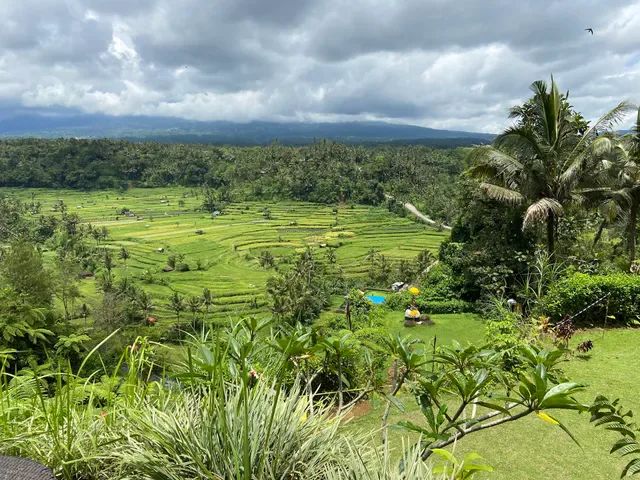 Mahagiri Panoramic Resort & Restaurant