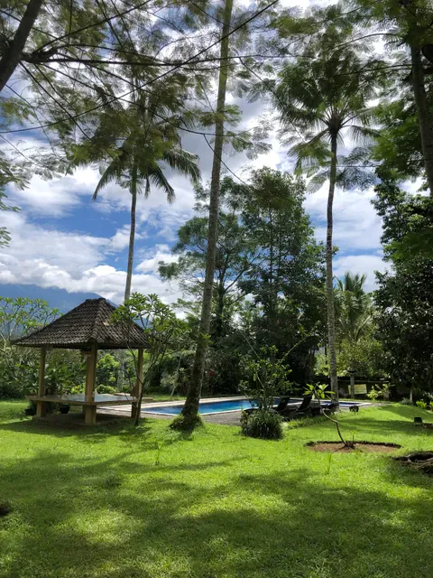 Mahagiri Panoramic Resort & Restaurant
