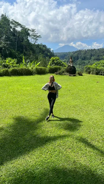 Mahagiri Panoramic Resort & Restaurant
