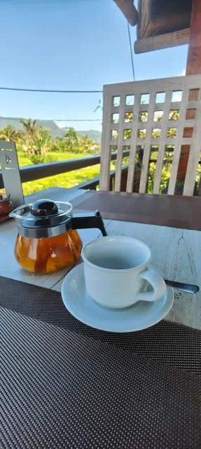 09.00am coffee and eatery