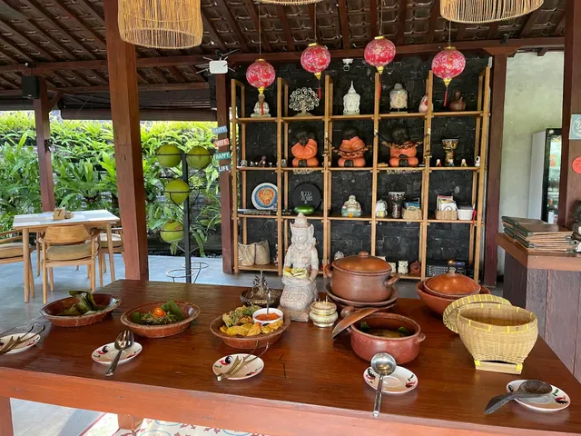 Anandinii Organic Garden & Kitchen