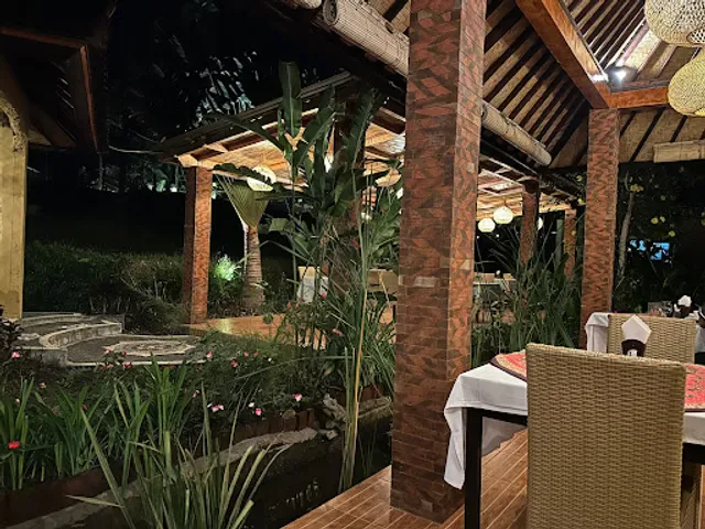 Radha Warung