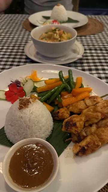 Radha Warung
