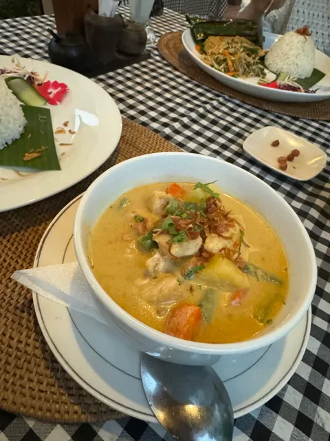 Radha Warung