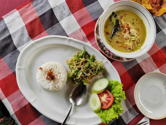 The Bukit Artha Warung & Home Stay