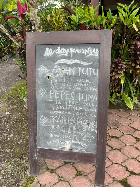 The Bukit Artha Warung & Home Stay