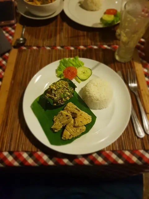 Warung Deva & Deva Transport