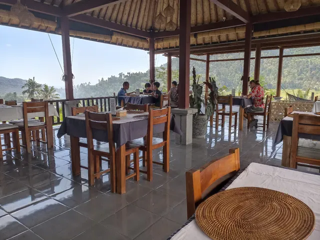Wisma Bojana ( Warung )