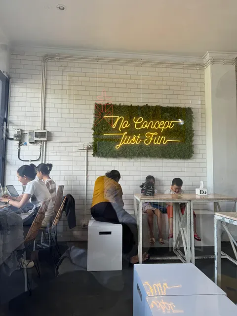 Likelike Coffee & Eatery