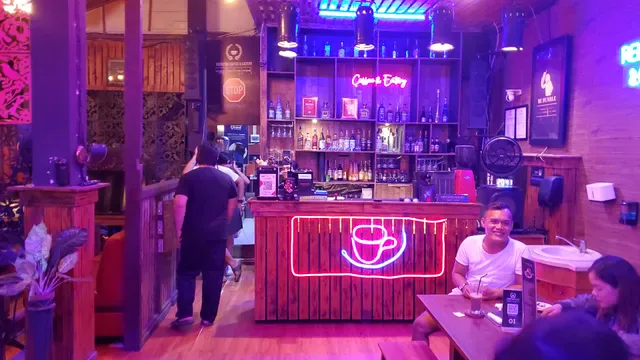 Vanbenk Coffee & Eatery
