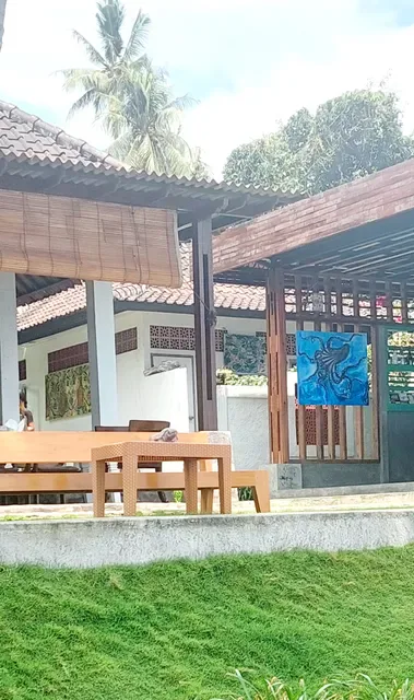 Warung Pesisi