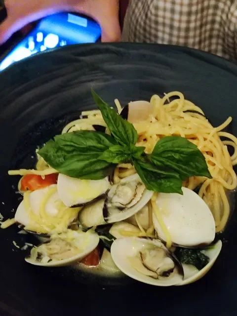 The Junction House - Cafe & Restaurant Seminyak
