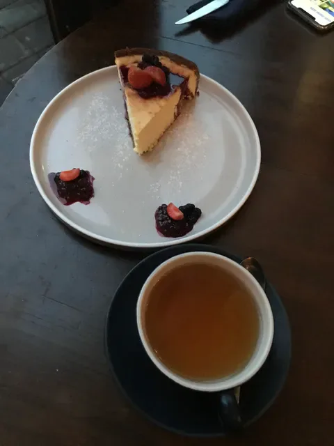 The Junction House - Cafe & Restaurant Seminyak