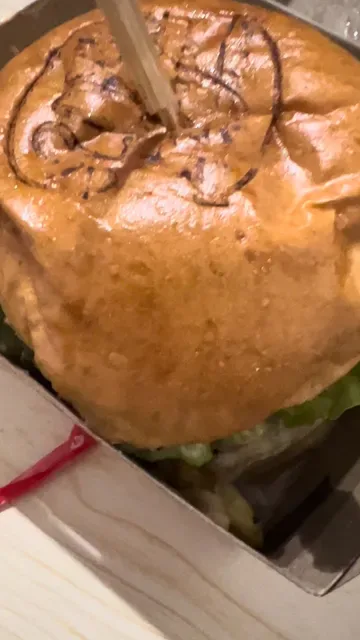 2080 Burger