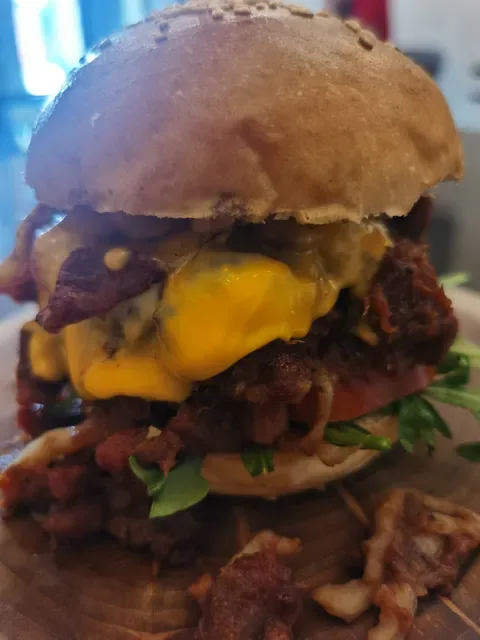 2080 Burger