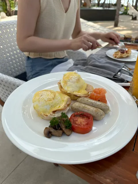 Allspice Dining & Ocean Terrace
