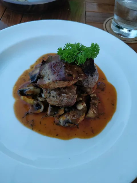 Allspice Dining & Ocean Terrace