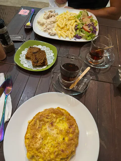 Bailey's Food & Cafe