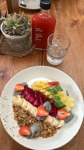 Bambu Cafe & Restaurant