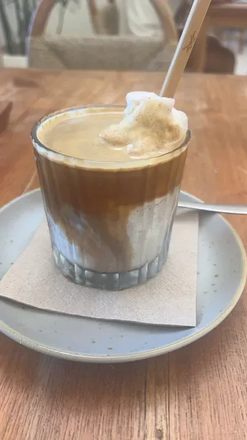 Bambu Cafe & Restaurant