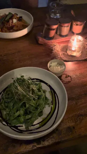 Bambu Cafe & Restaurant