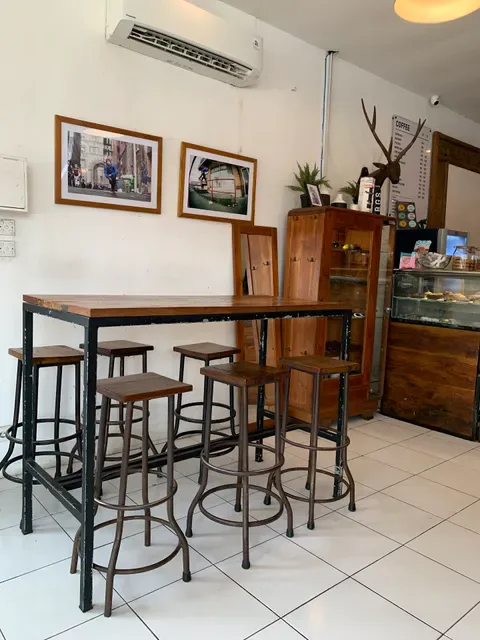 BGS Uluwatu - Bali Surf Shop & Coffee Bar