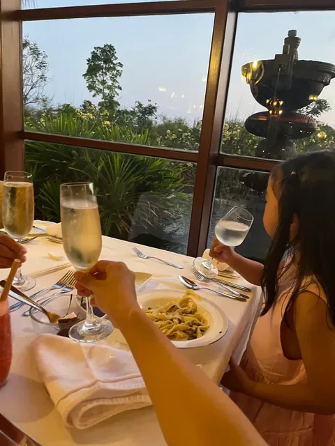 Boneka Restaurant