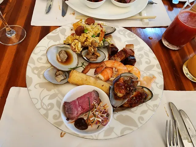 Boneka Restaurant